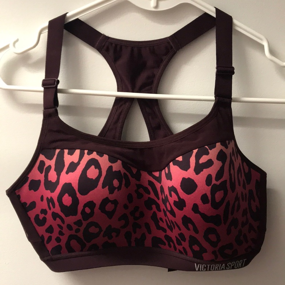 Victoria Secret sports bra NWOT